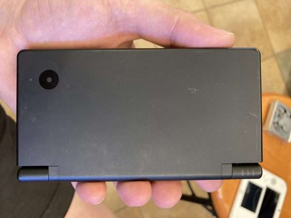 DSi: Black inkl. oplader #2 - Image 3