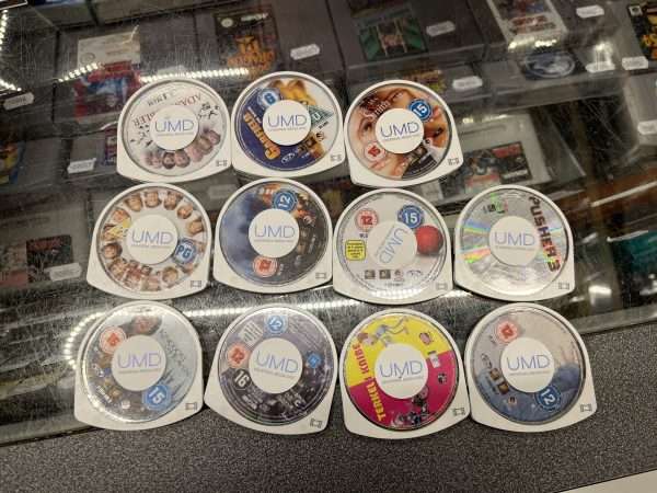 11 UMD-film og spil til PSP