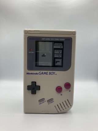 Gameboy Classic: Grey W/New screen mod #1