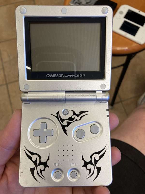 Gameboy Advance SP 001(tribal) inkl. oplader #2 - Image 4