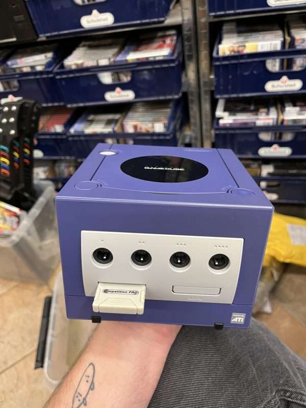 Gamecube: Purple inkl. controller, memory card og kabler(konsol) #2 - Billede 3