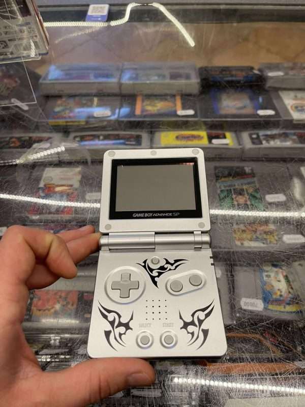 Gameboy Advance SP 001(tribal) inkl. oplader #3 - Billede 4