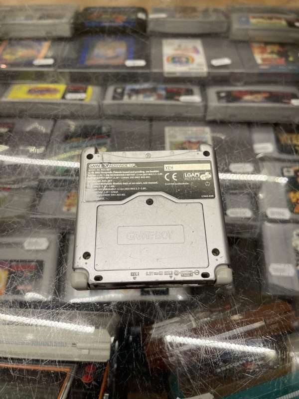 Gameboy Advance SP 001(silver) inkl. oplader #8 - Billede 3