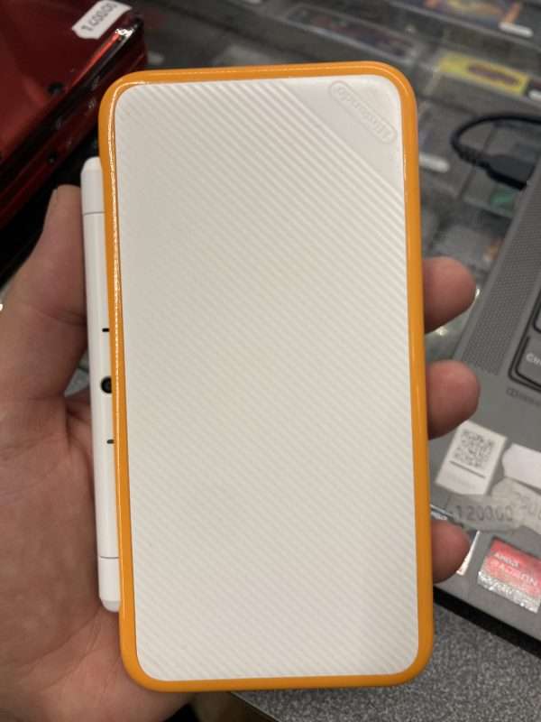 New Nintendo 2DS XL White & Orange #2 - Image 3