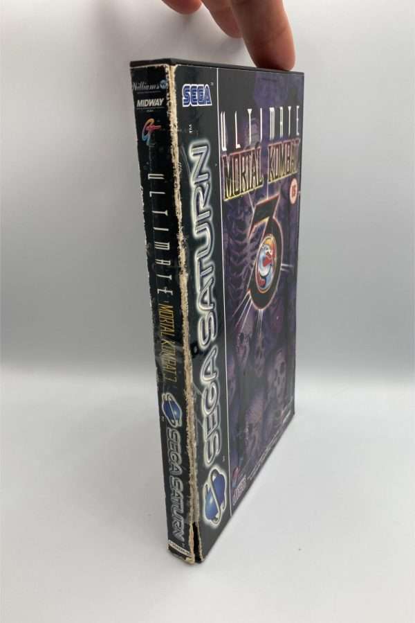 Ultimate Mortal Kombat 3(Saturn) - med manual - Image 2