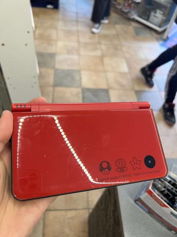 DSi XL Super Mario Bros 25th Anniversary edt. #2 - Image 3