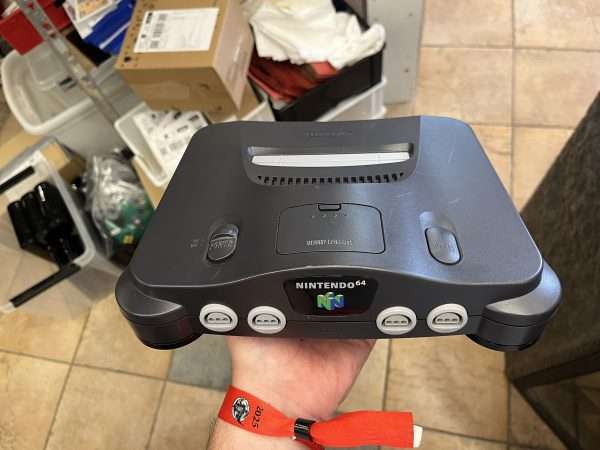 Nintendo 64 inkl strøm og av-kabel(konsol) #17 - Billede 3