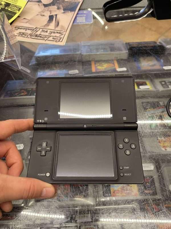 DSi: Black inkl. oplader #3 - Billede 3