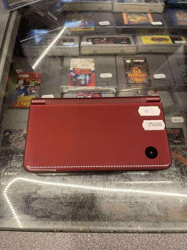 DSi XL: Burgundy inkl. oplader #3 - Billede 3