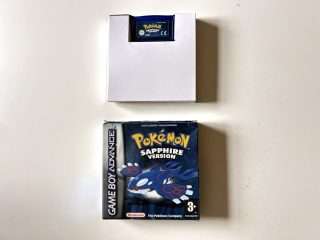 Pokemon Sapphire Version - Ingen Manual (GB Advance: Spil i original emballage) #379