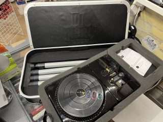 DJ Hero Renegade Bundle(360) - Se beskrivelse