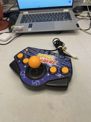 Space Invaders Plug & Play