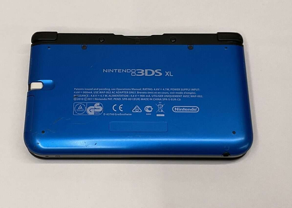 3DS XL: Metallic Blue inkl. oplader #5 - lille fejl på øverste skærm - Billede 3